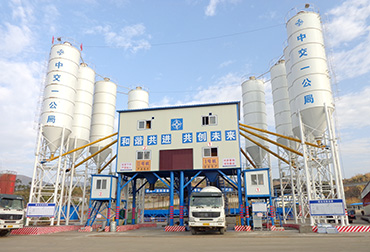 三輪/五輪混凝土攪拌車(chē)(圖2) 福州中交一公局90攪拌站